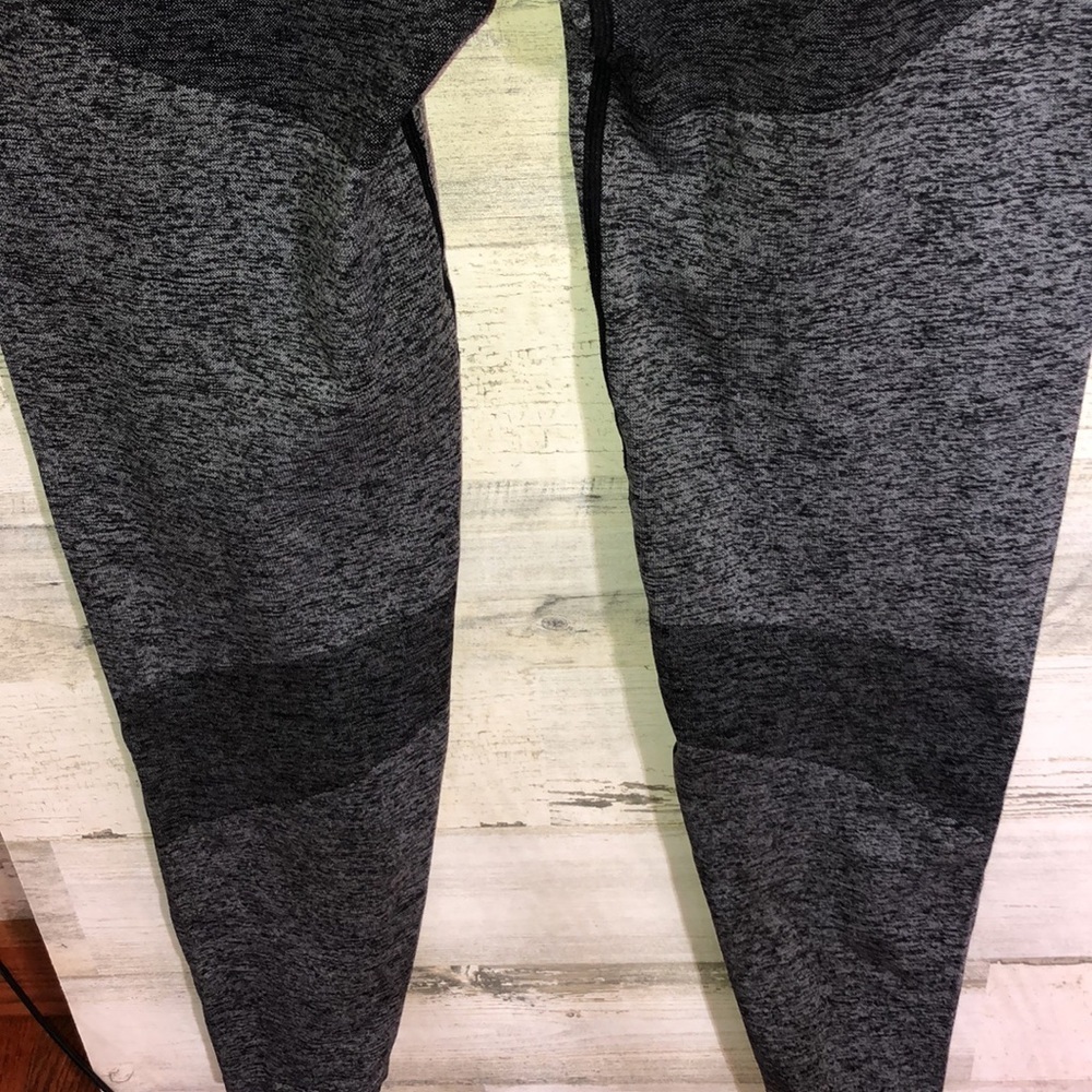 PINK active leggings Victoria Secret Pink Seamless Workout Tight Leggings large​ - Picture 4 of 7